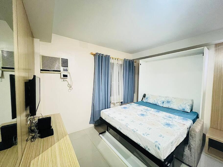 Cebusurestaypersimmon16thfloor3rdstudiocondounit * Cebu
